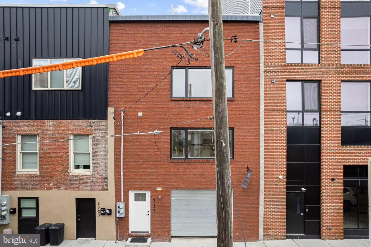 Philadelphia, PA 19125,2322 E CABOT ST