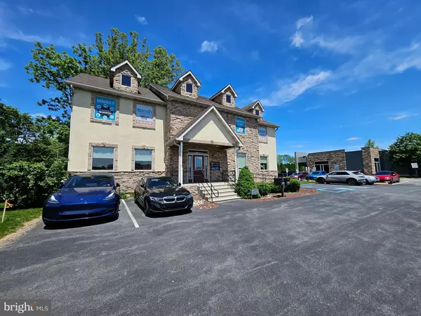 Allentown, PA 18104,4295 W TILGHMAN ST