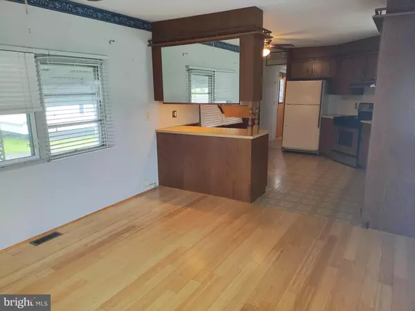Reading, PA 19606,215 BORDIC RD