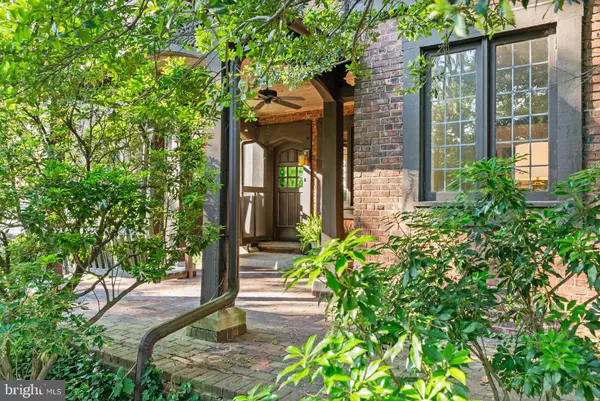 Philadelphia, PA 19118,8515 SEMINOLE ST