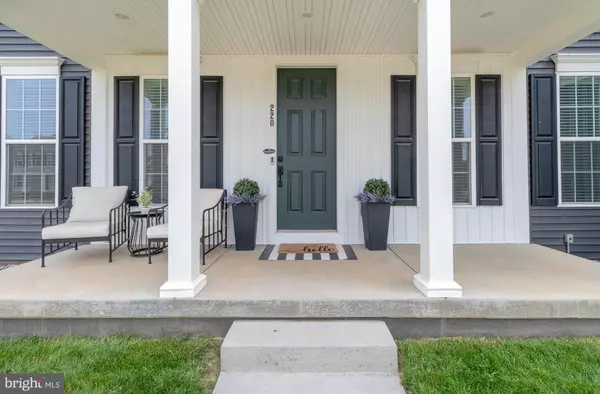 Mechanicsburg, PA 17055,220 MOOREFIELD ST
