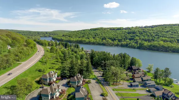 1278 DEEP CREEK DR #B3, Mc Henry, MD 21541