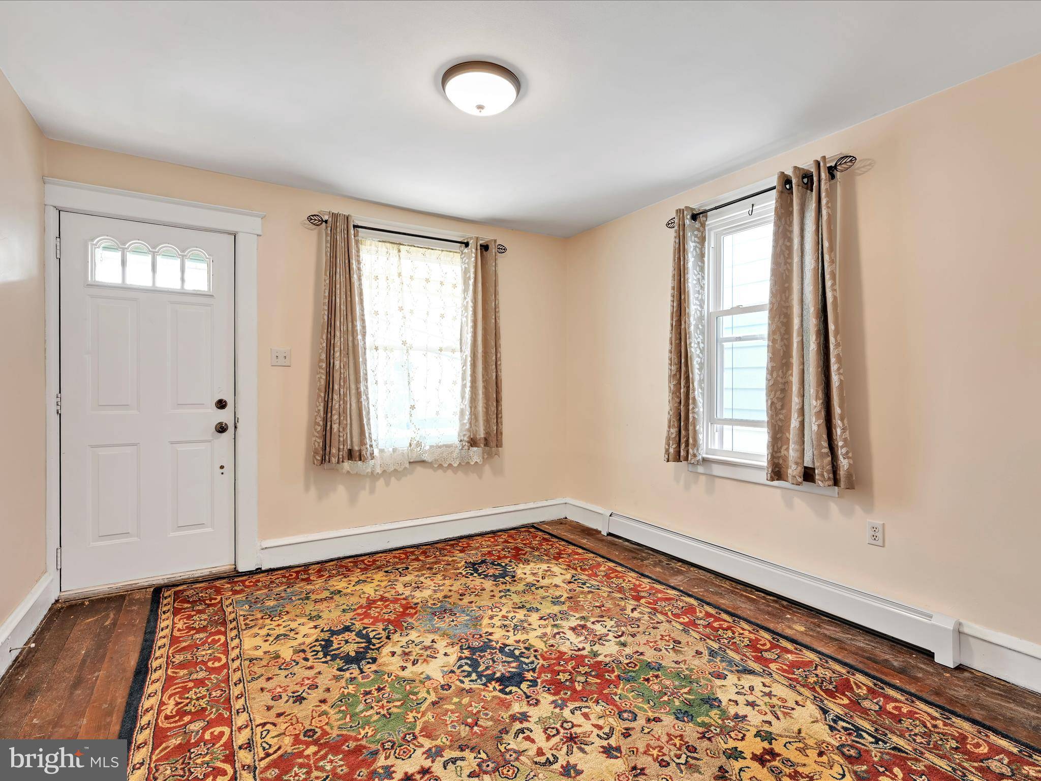 Minersville, PA 17954,516 BAKER ST