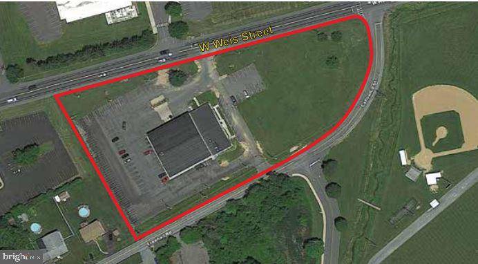 330 W WEISS ST, Topton, PA 19562