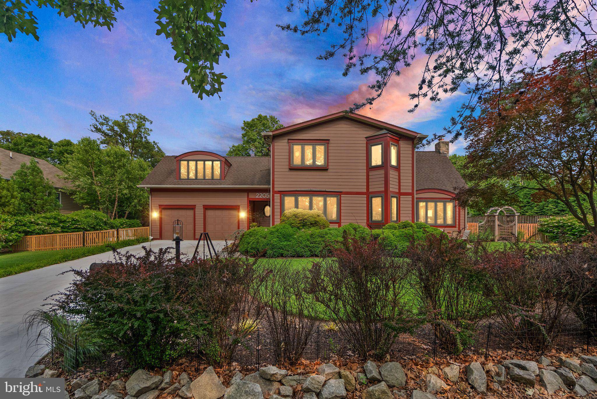 Alexandria, VA 22304,2205 IVOR LN