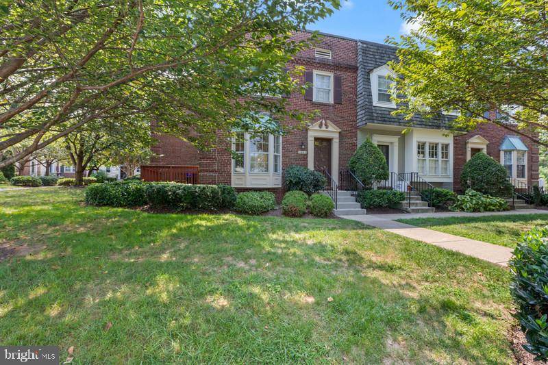 4882 CHEVY CHASE DR #132, Chevy Chase, MD 20815