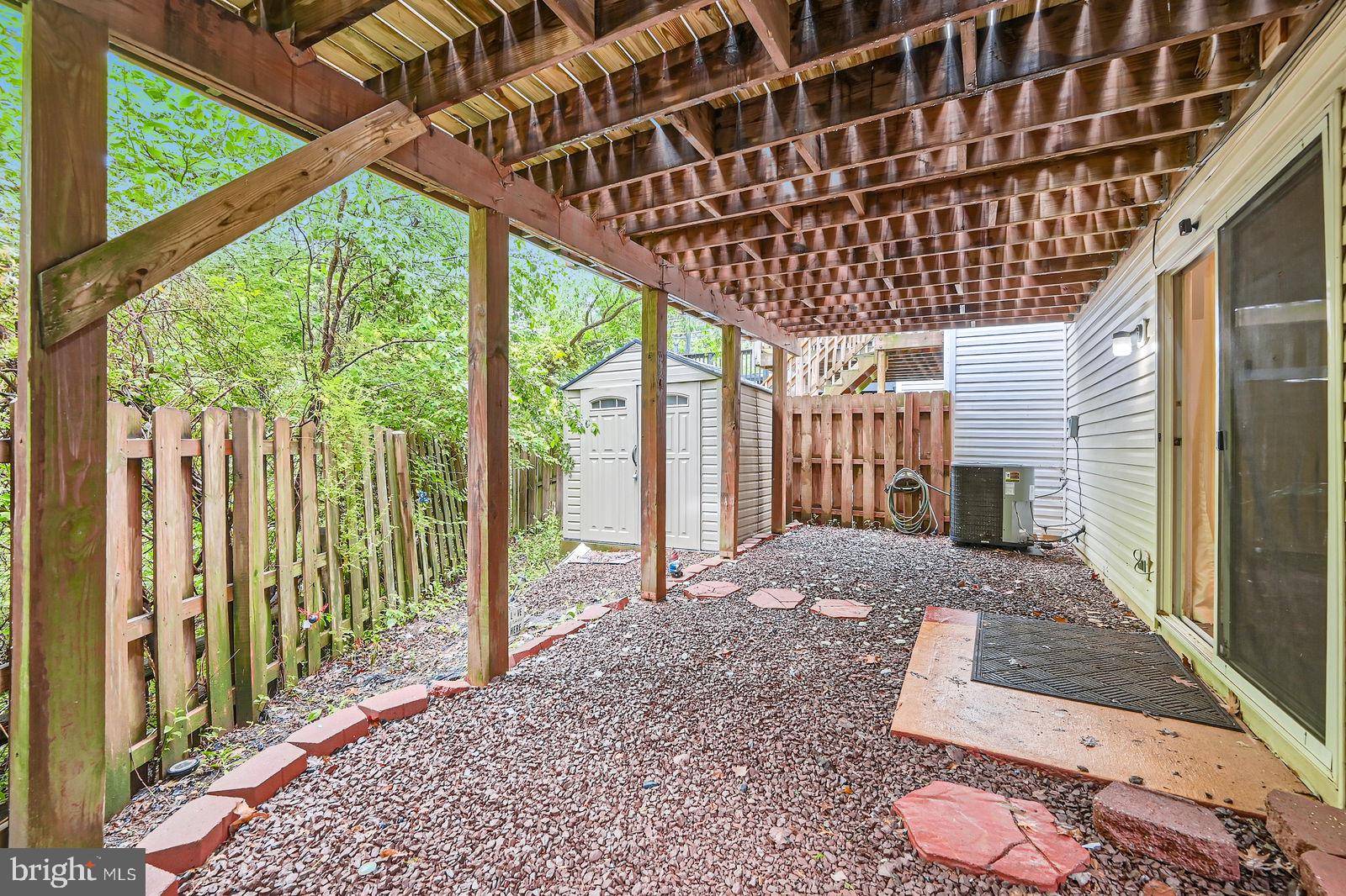 Middle River, MD 21220,9863 GREENBRIAR WAY
