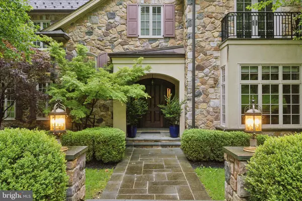 Conshohocken, PA 19428,631 HARTS RIDGE RD