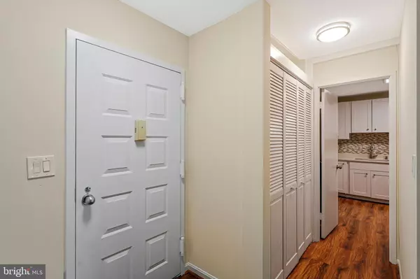 Mclean, VA 22102,8370 GREENSBORO DR #508