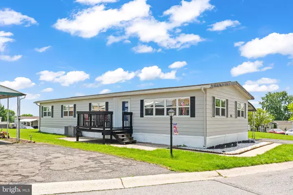 25 RIDGEWOOD MNR, Manheim, PA 17545