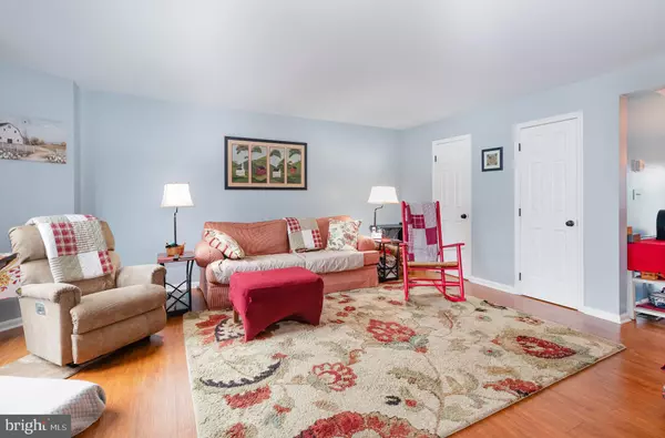 Harrisburg, PA 17111,239 CHARTWOOD DR