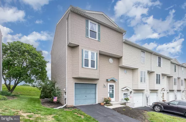 Harrisburg, PA 17111,239 CHARTWOOD DR