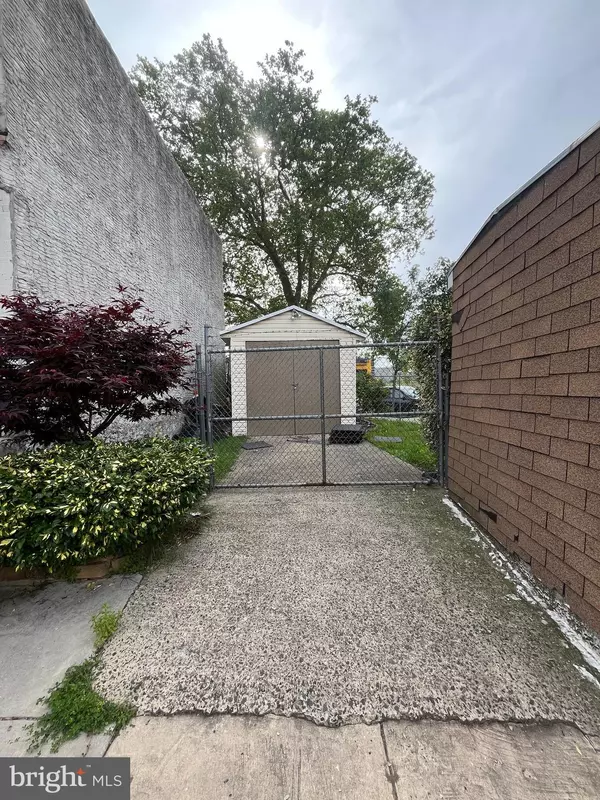Philadelphia, PA 19140,3639 N DARIEN ST