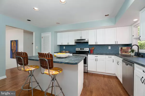 Lawrenceville, NJ 08648,9 LAUREL WOOD