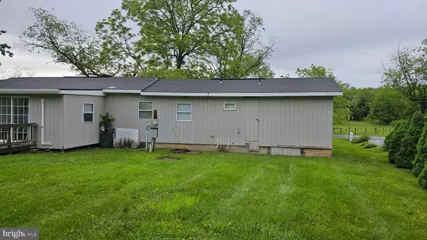 Chambersburg, PA 17202,922 CLAY HILL ROAD