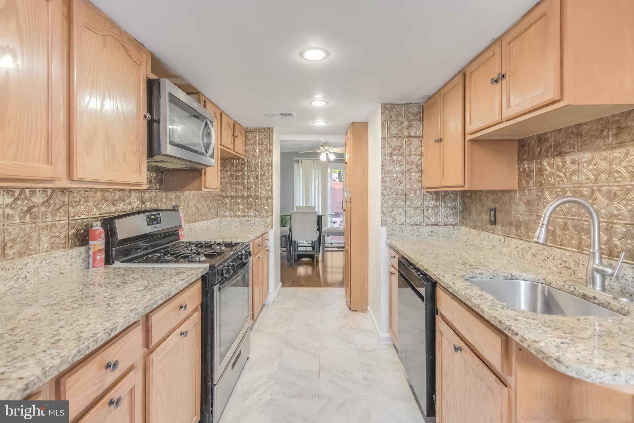 Woodbridge, VA 22192,2089 MAYFLOWER DR