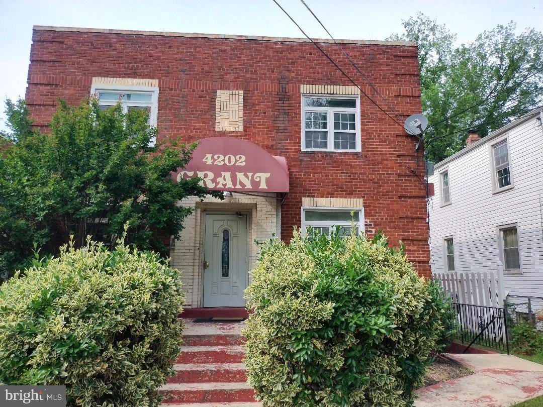Washington, DC 20019,4202 GRANT ST NE #202