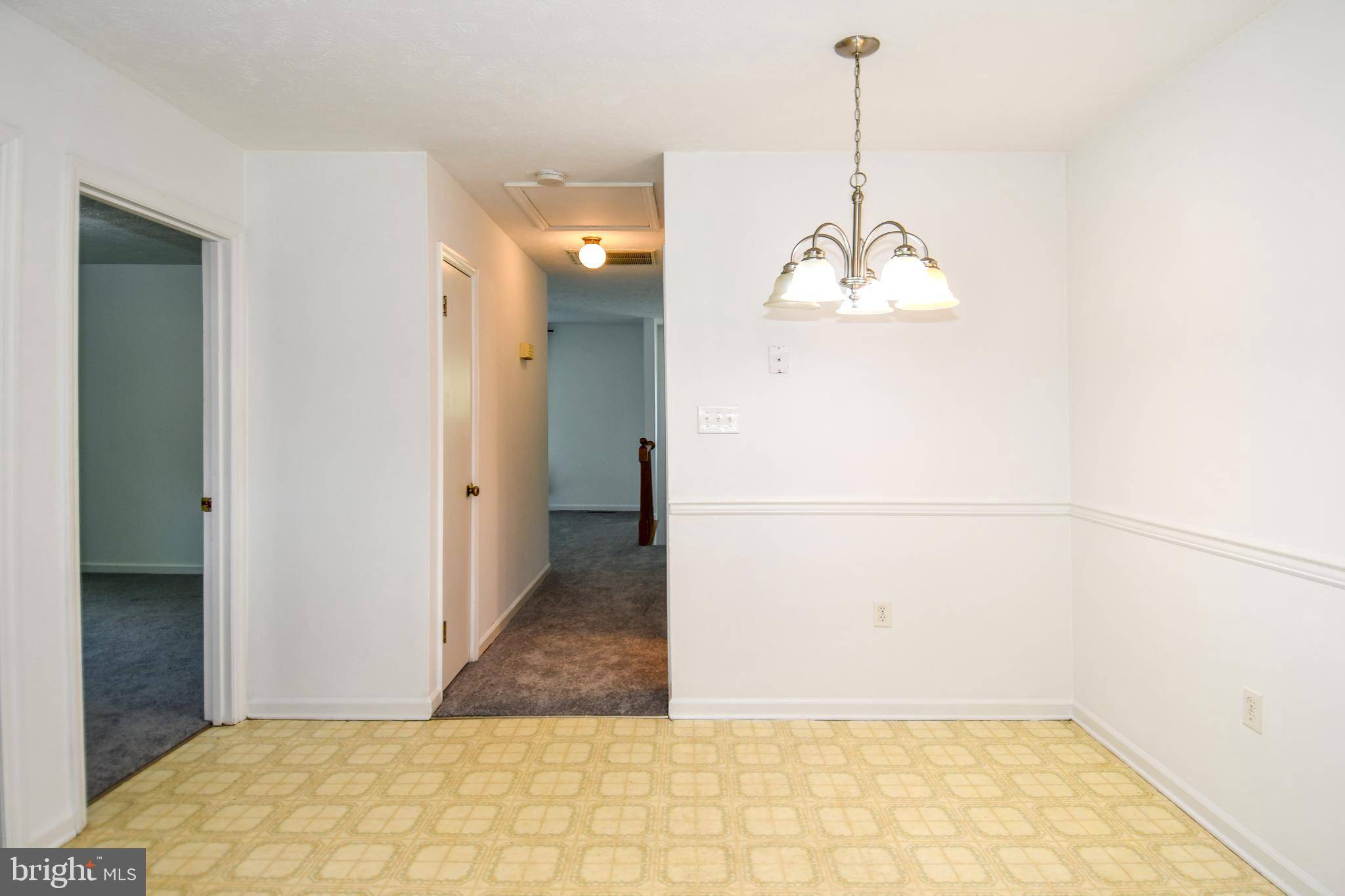 Front Royal, VA 22630,327 W 9TH ST