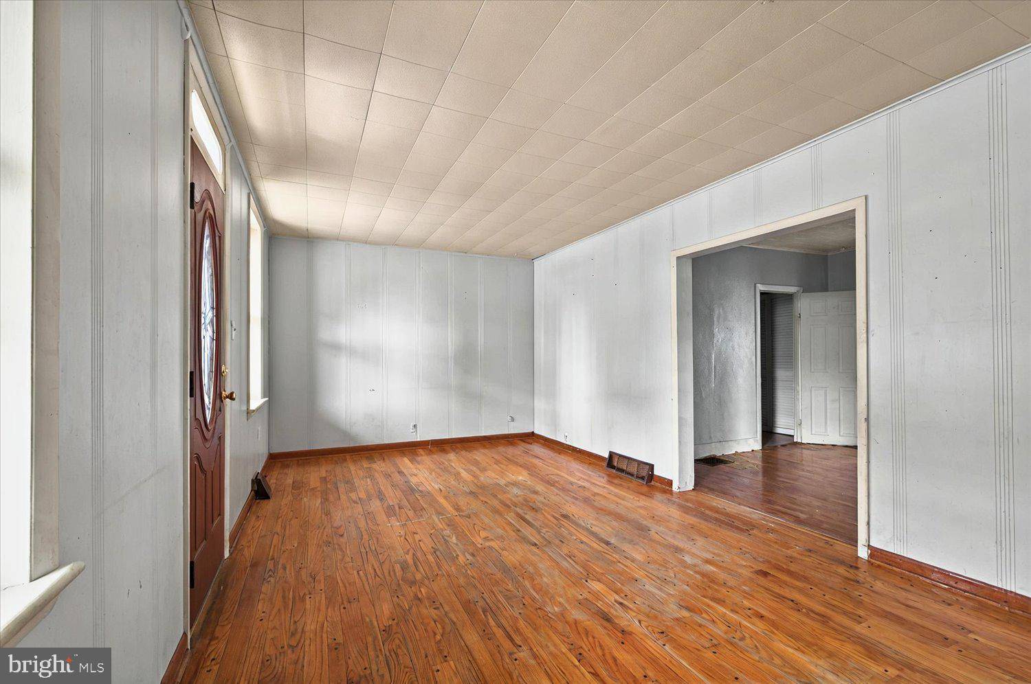Spring Grove, PA 17362,19 S WATER ST