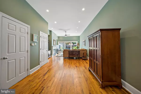 Philadelphia, PA 19130,1812 FAIRMOUNT AVE