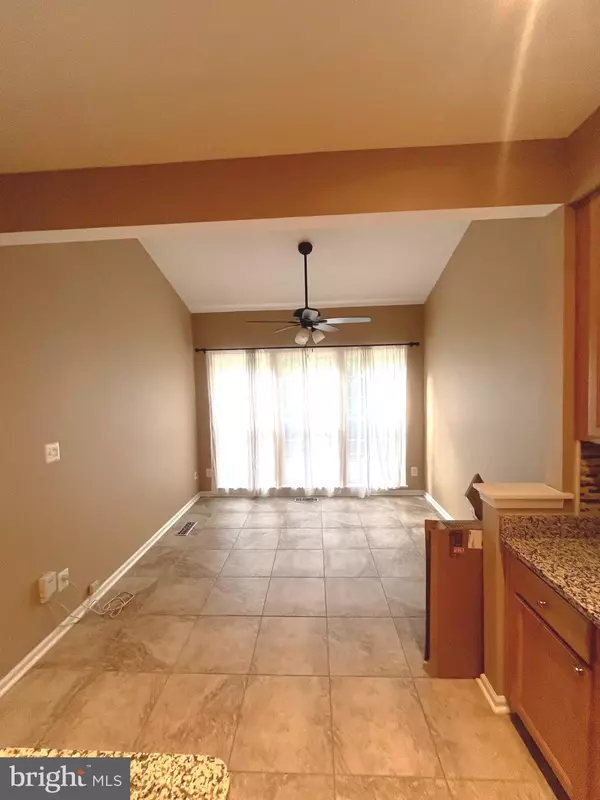 Centreville, VA 20121,14322 STONEWATER CT