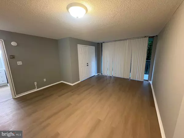 Hyattsville, MD 20783,1836 METZEROTT RD #217