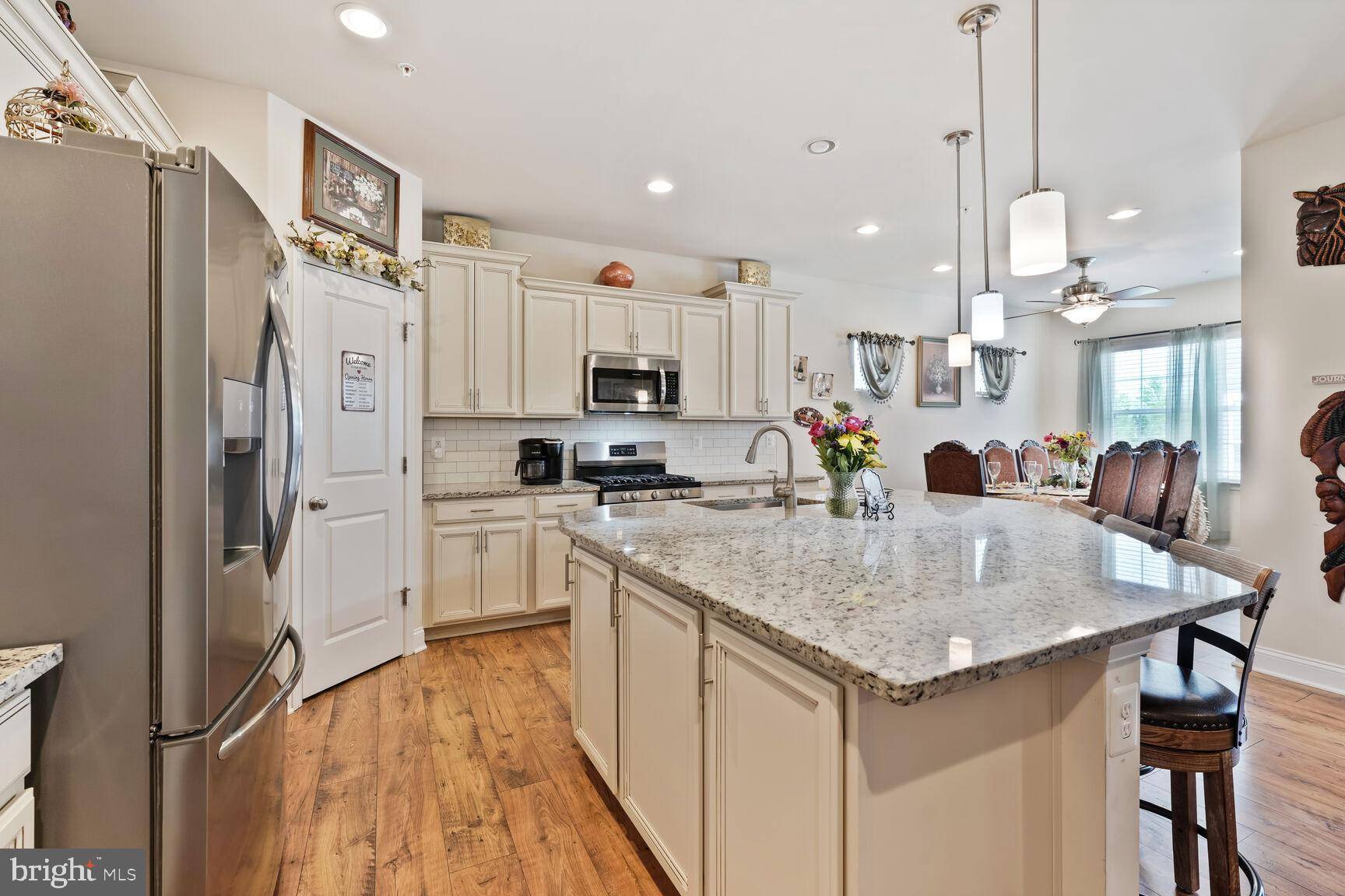 White Plains, MD 20695,5544 OLD COLONY CT