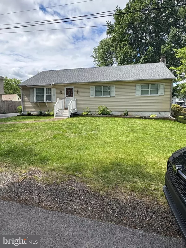 Feasterville Trevose, PA 19053,461 E MYRTLE AVE