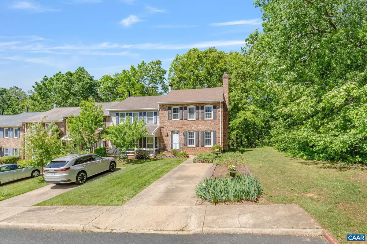 Charlottesville, VA 22901,440 WYNRIDGE DR