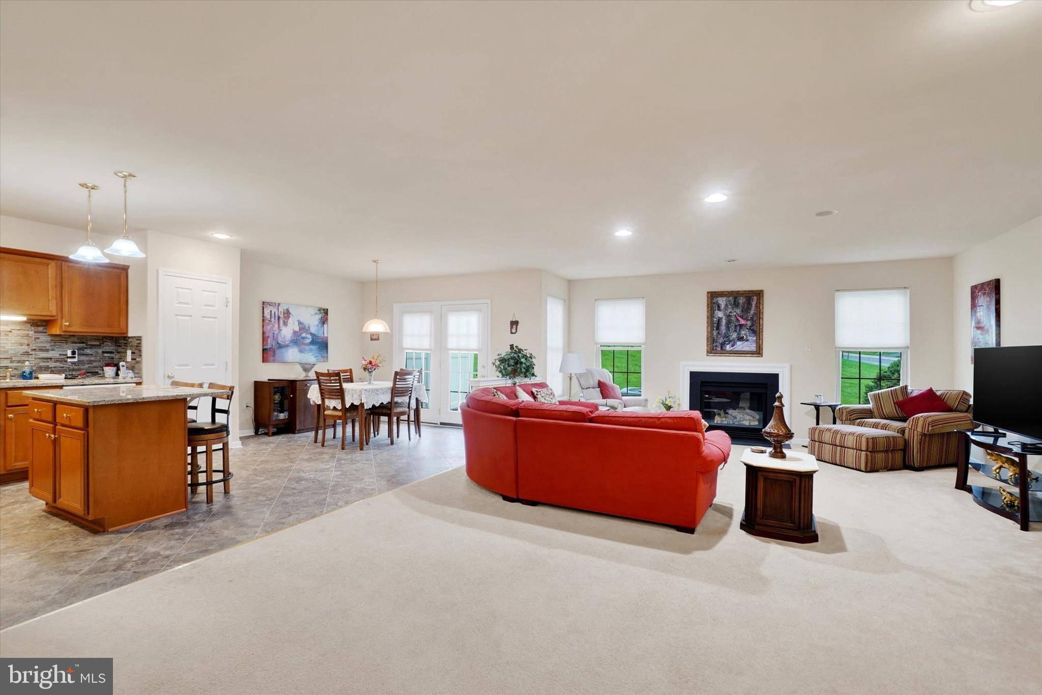 Lancaster, PA 17602,4 HARDY CT