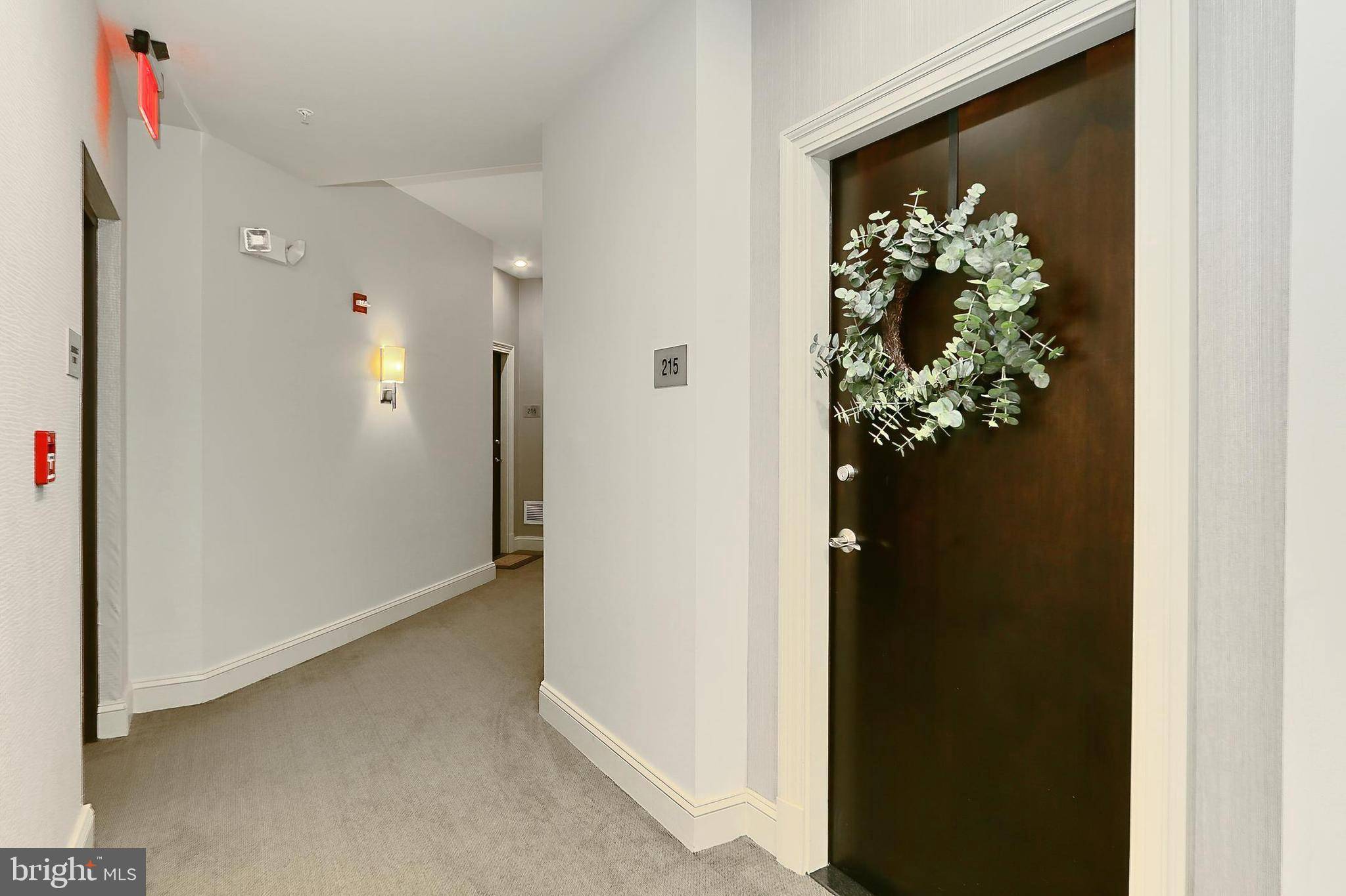 Alexandria, VA 22314,1023 N ROYAL ST #215