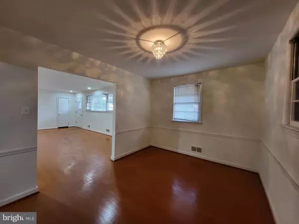 Clinton, MD 20735,5900 ARBROATH DR