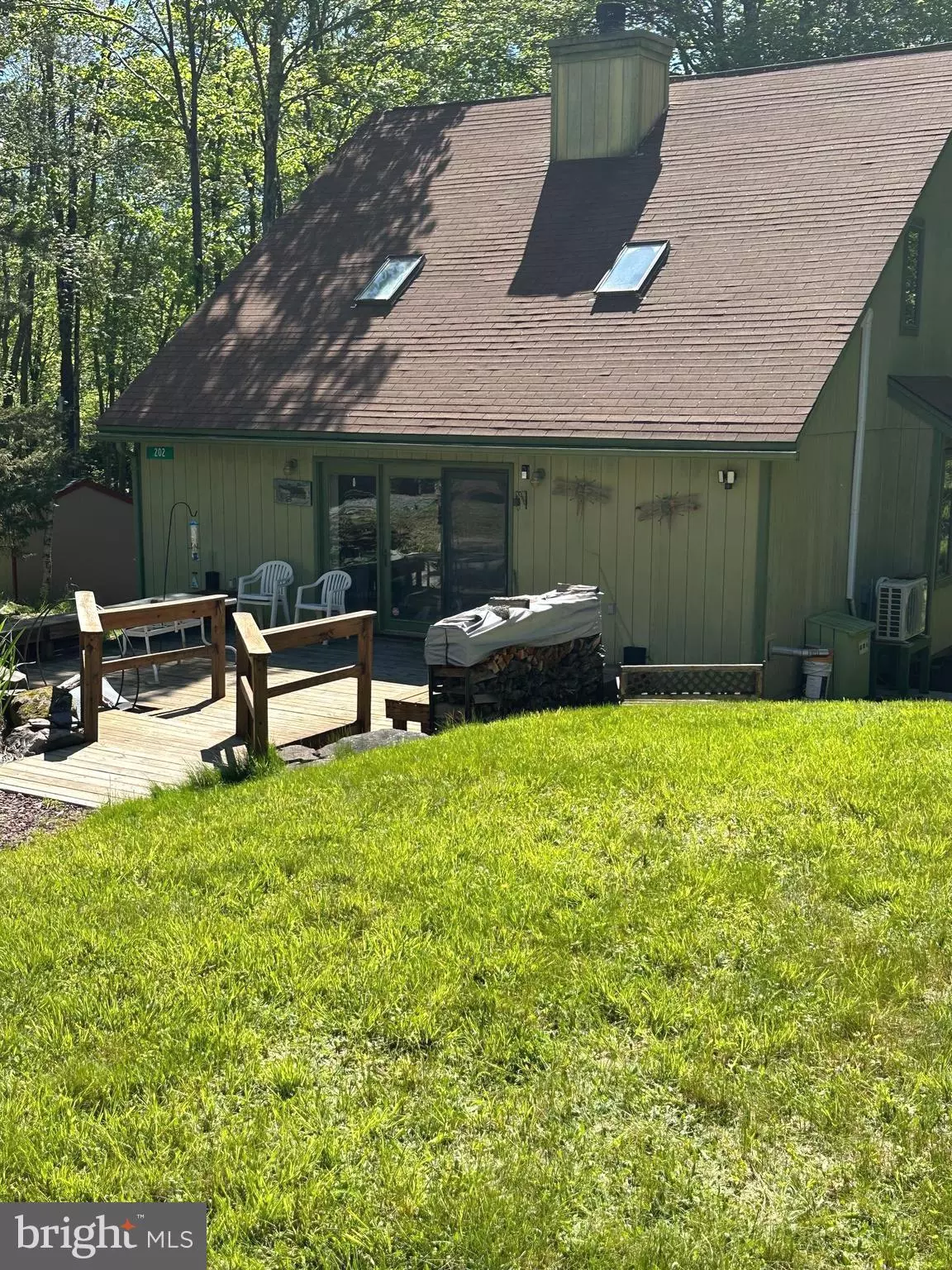 Pocono Lake, PA 18347,202 TEPEE DR