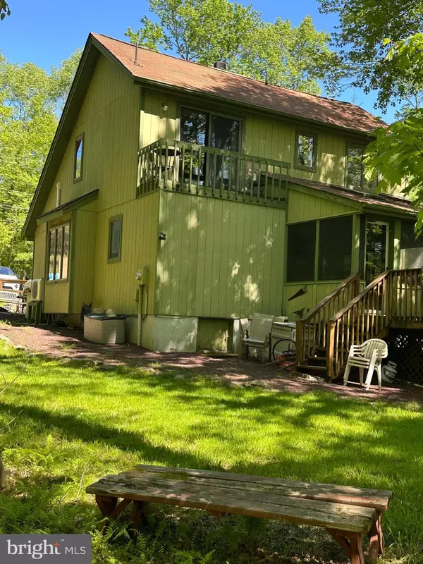 Pocono Lake, PA 18347,202 TEPEE DR