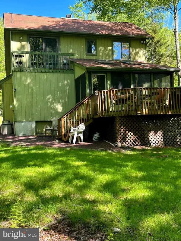 Pocono Lake, PA 18347,202 TEPEE DR