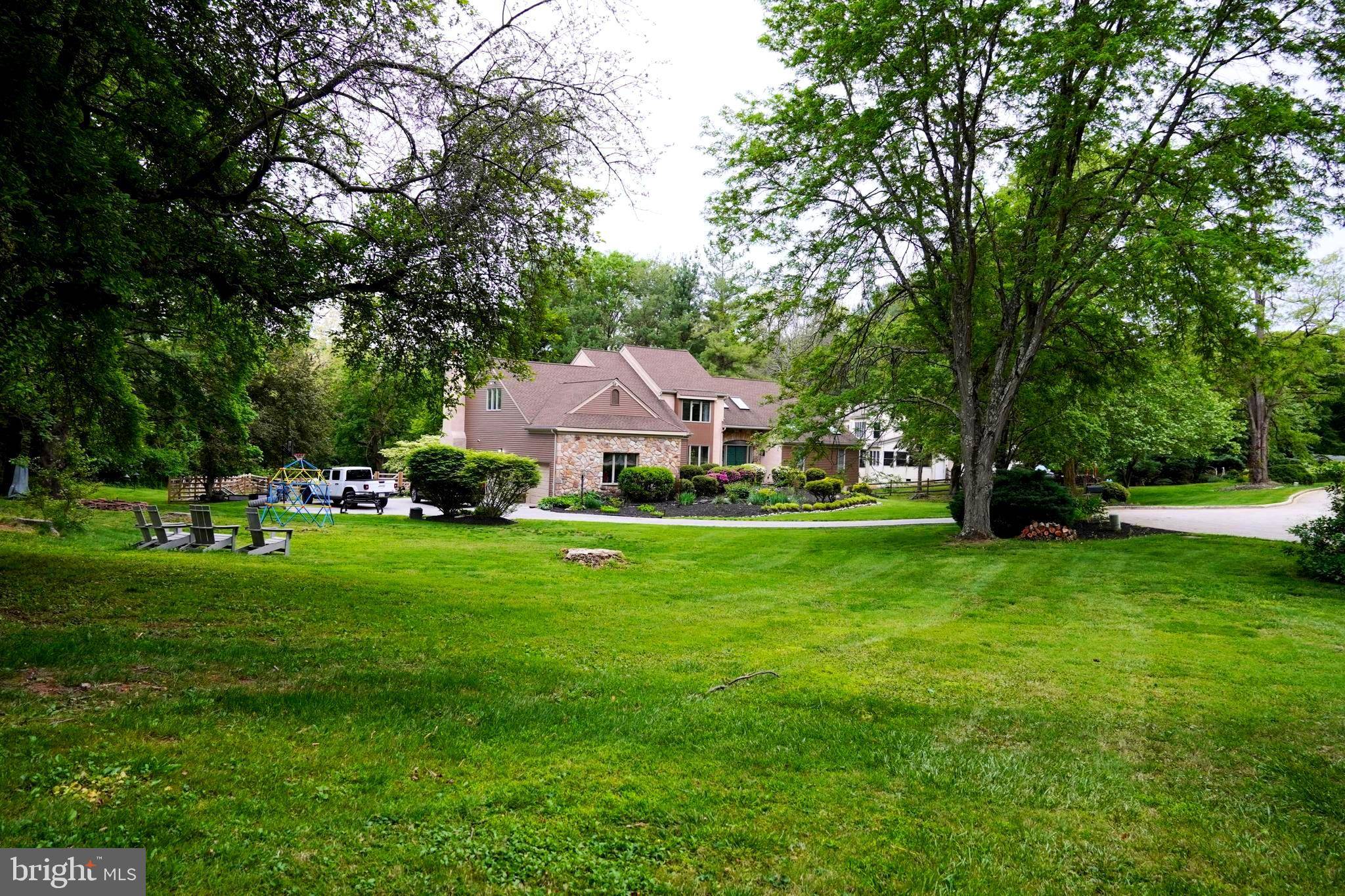 Media, PA 19063,4 E SPRING OAK CIR