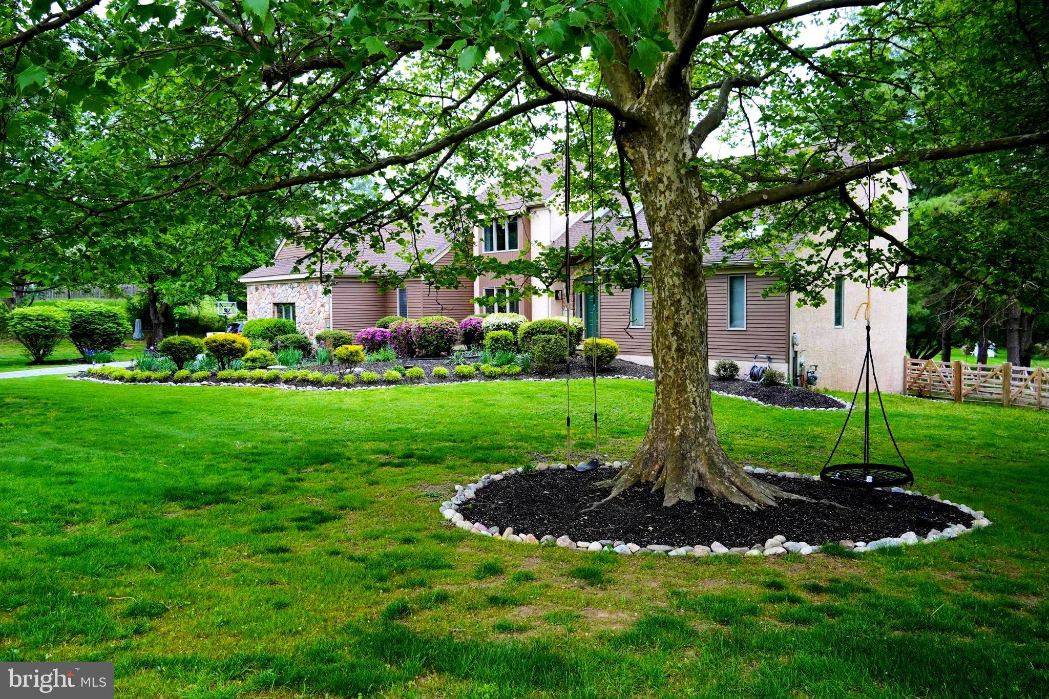 Media, PA 19063,4 E SPRING OAK CIR