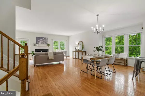 Elkridge, MD 21075,6201 KNOLLS CT