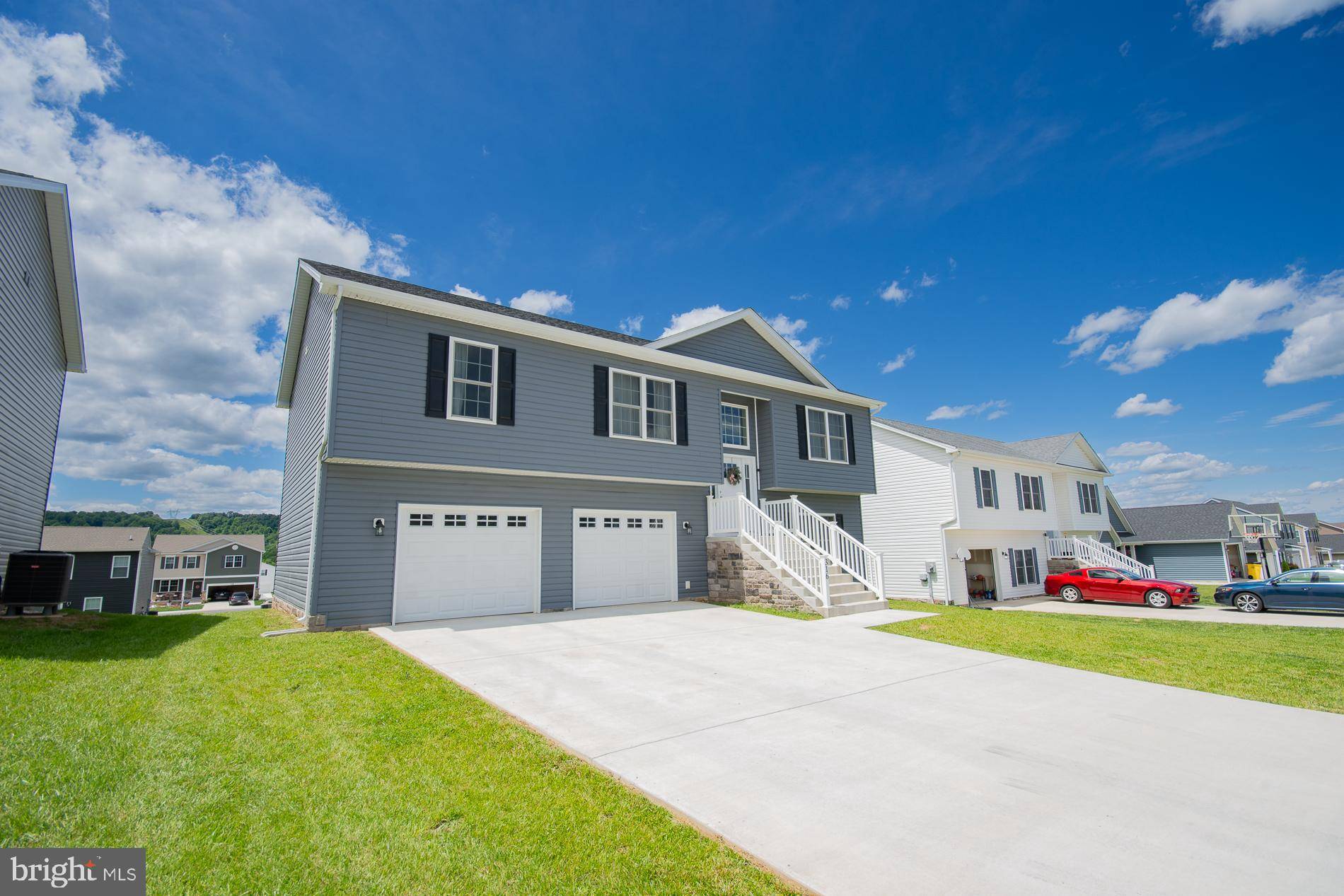 Martinsburg, WV 25403,316 POCHARDS CT