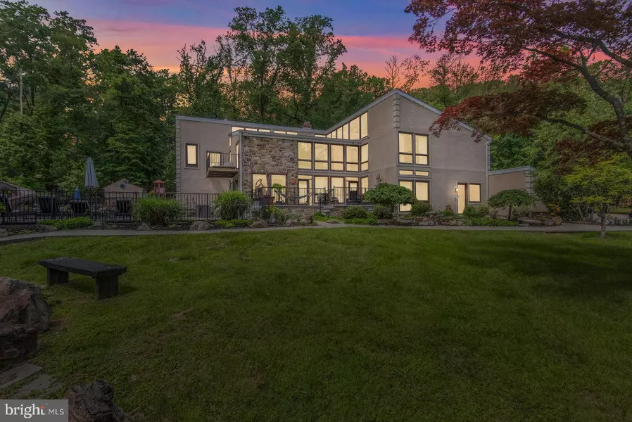 2500 EDGE HILL RD, Huntingdon Valley, PA 19006