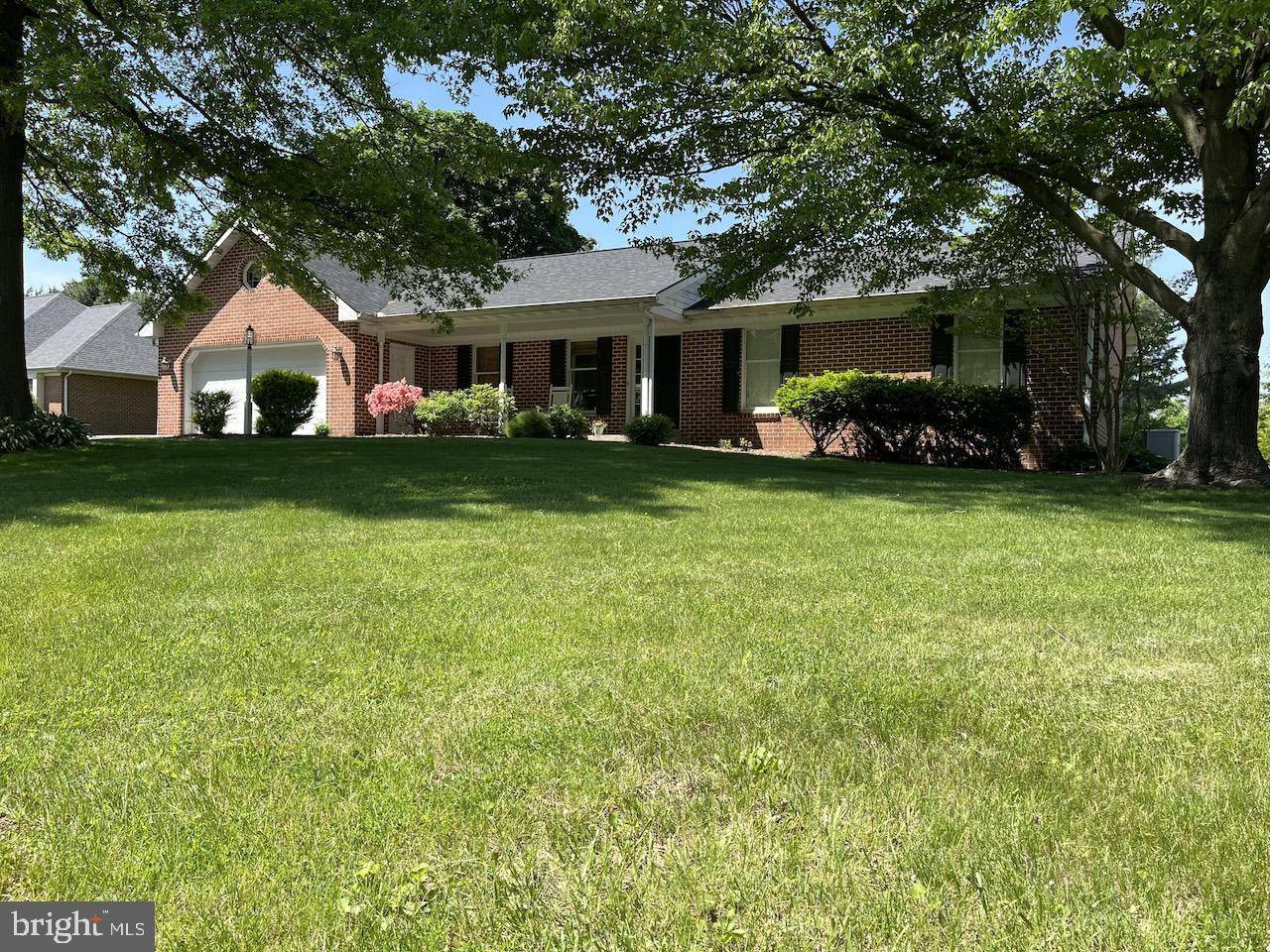 Manheim, PA 17545,678 N STRICKLER RD