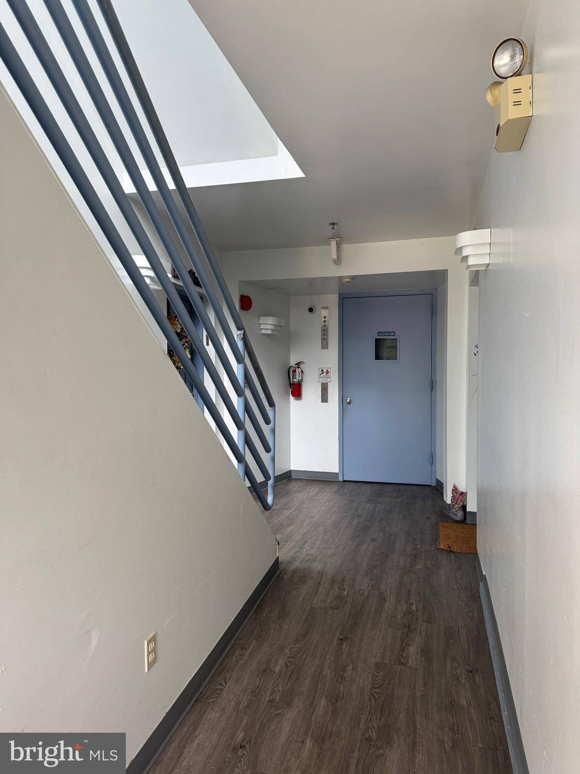Wilmington, DE 19809,5207 LE PARC DR #8