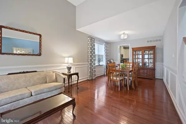Swarthmore, PA 19081,905 MILMONT AVE