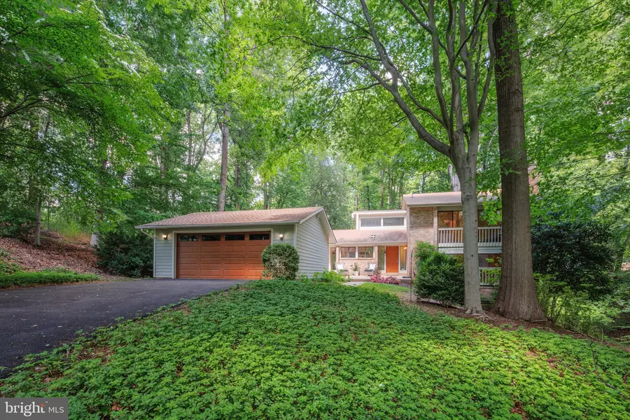 6921 CARLYNN CT, Bethesda, MD 20817