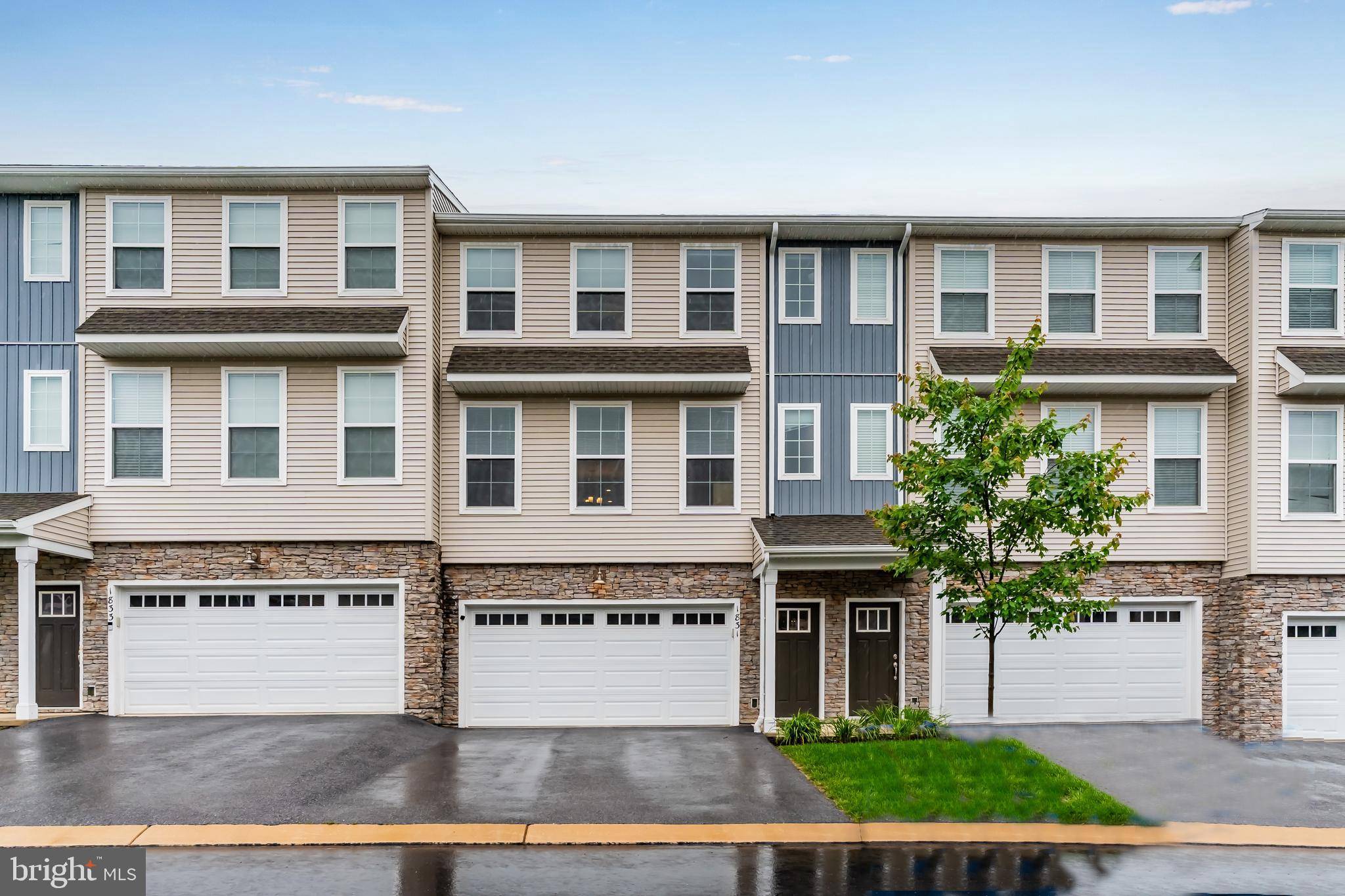 Mechanicsburg, PA 17055,1831 SHADY LN