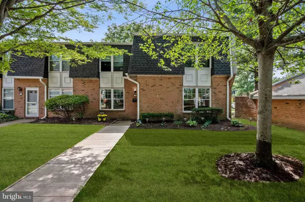 1130 HARBOUR DR #1130, Palmyra, NJ 08065