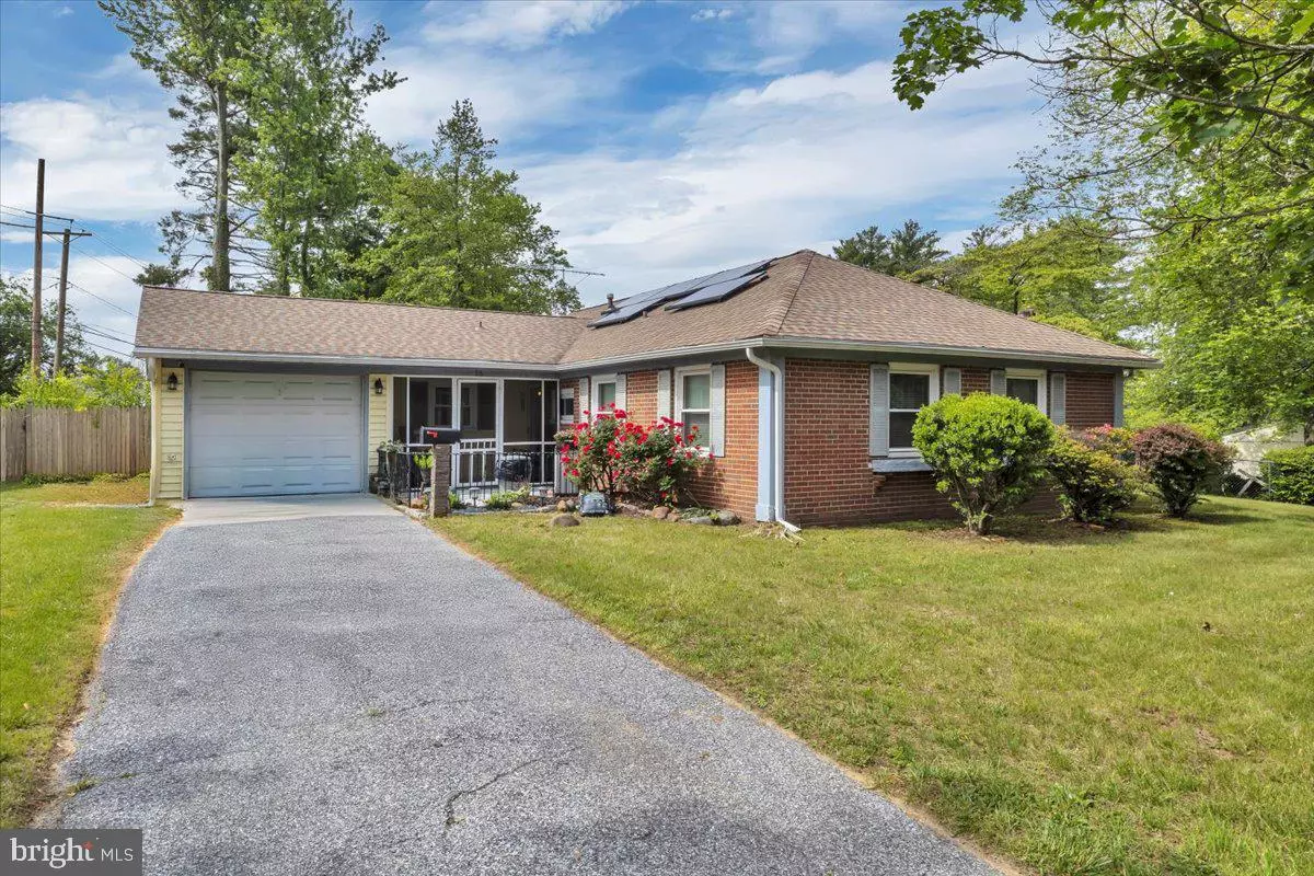Willingboro, NJ 08046,96 MESSENGER LN