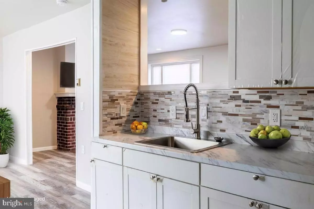 Philadelphia, PA 19138,857 E STAFFORD ST