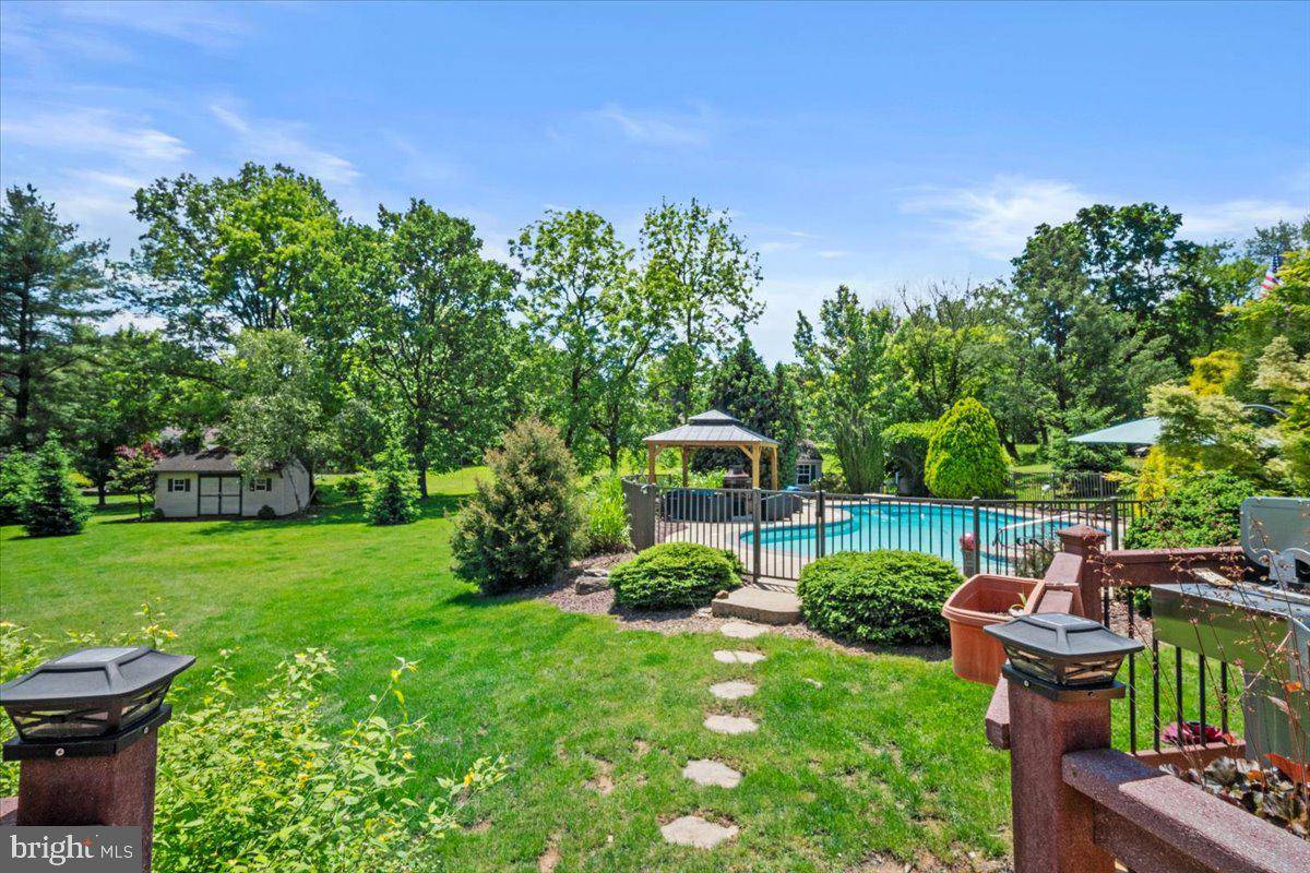 Emmaus, PA 18049,4127 FORD DR