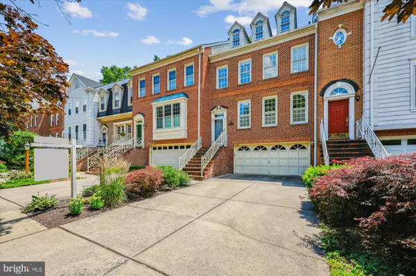 Rockville, MD 20850,9938 FOXBOROUGH CIR